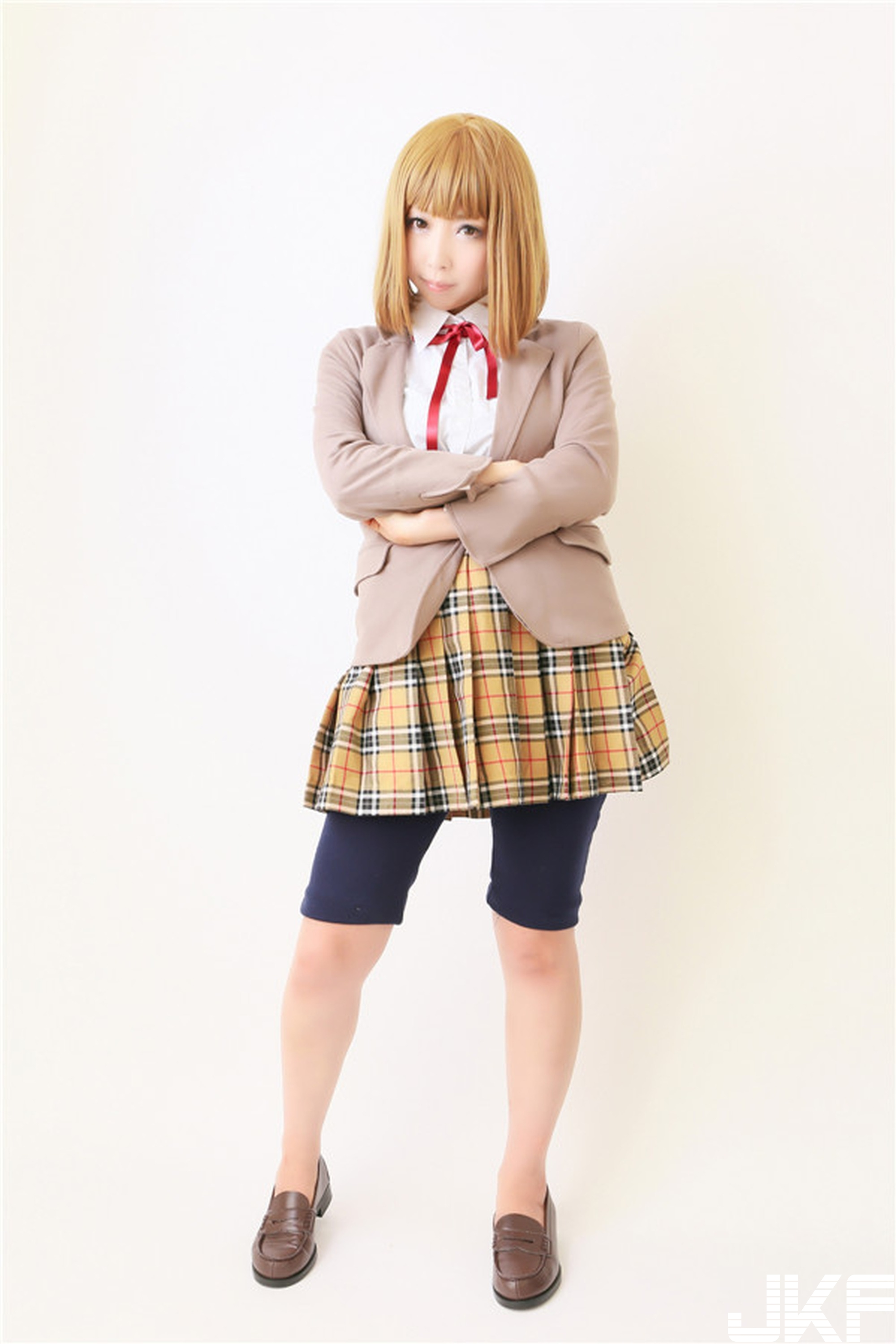 【网路收集系列】爆乳美少女桃色制服诱惑COSPLAY监狱学园私照合集4【100P】